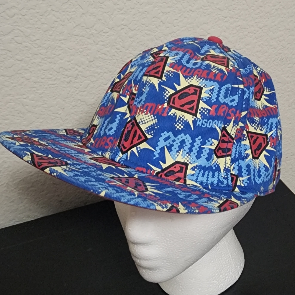 Superman snap back hat